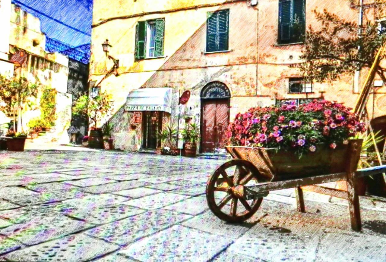 Апартаменти La Casa Sulla Piazzetta Альбенга Екстер'єр фото